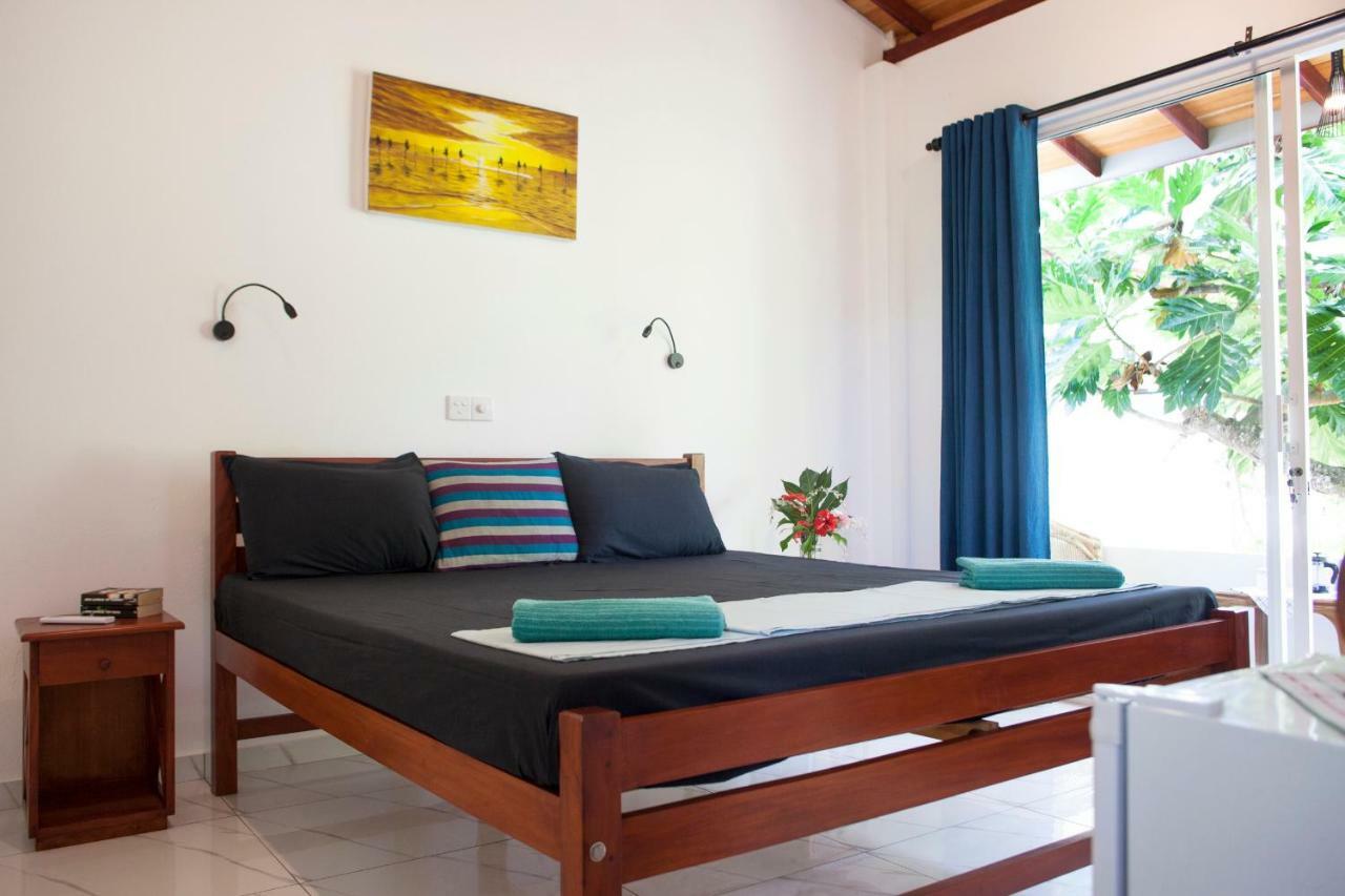 Hotel Alvas House Hikkaduwa Exterior foto